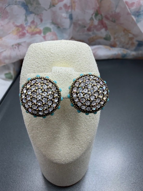 Heidi Daus Jewelry - 😎30%off Heidi Daus Gold and White Concentric Circular Pierced earrings